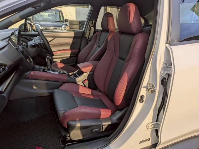 ＷＲＸ Ｓ４ ＳＴＩスポーツＲ　ＥＸ　１１．６インチナビ　フルセグＴＶ　サイド・バックモニター　レザーシート　メモリー付きパワーシート　ドライブレコーダー　レーダークルーズコントロール　シートヒーター　ワンオーナー禁煙車　スマートキー２個（12枚目）