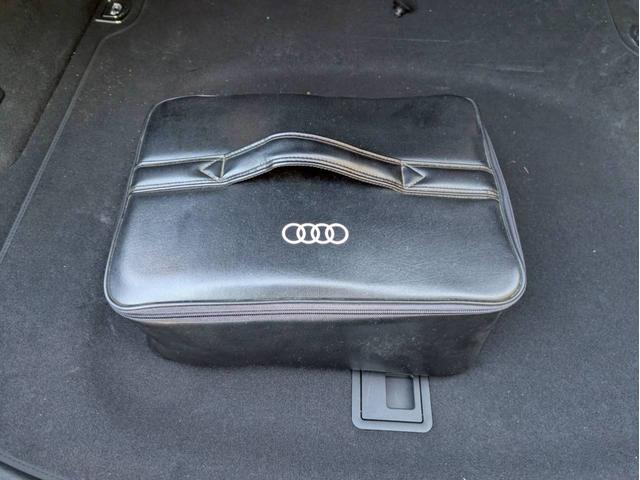 Ａ８ ３．０ＴＦＳＩクワトロ　メーカーナビフルセグ３６０°カメラ　マトリクスＬＥＤヘッドライト　サンルーフ　レザーシート　メモリー付きパワーシート　ＢＯＳＥサウンドシステム　シートヒーター　パワートランク　スマートキー２個　禁煙車（20枚目）