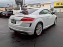 ＴＴクーペ ４０ＴＦＳＩ　Ｓラインパッケージ　バーチャルコックピット　純正ナビ　フルセグＴＶ　バックモニター　コンフォートＰＫＧ　マトリクスＬＥＤ　プライバシーガラス　クリアランスソナー　シートヒーター　２．０ＥＴＣ　可変リアスポイラー　禁煙車（5枚目）