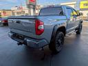 タンドラ クルーマックス SR5 TRDオフロードPKG 新車並行 3インチリフトアップビルシュタインサス 社外20AW 社外マフラー グリルガード・オーバーフェンダーチッピング塗装 サイドステップ 社外ナビフルセグ バックモニター(5枚目)