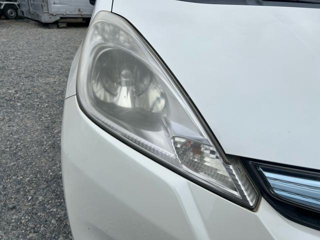 フィットハイブリッド ナビプレミアムセレクション パワーウィンドウ シートヒーター付 リヤカメラ HDDナビ オートライト ナビ・TV AUTOエアコン ETC車載器(4枚目)