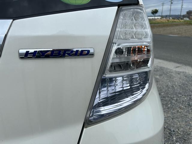 フィットハイブリッド ナビプレミアムセレクション パワーウィンドウ シートヒーター付 リヤカメラ HDDナビ オートライト ナビ・TV AUTOエアコン ETC車載器(15枚目)