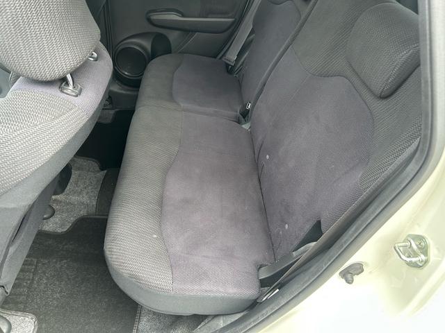 フィットハイブリッド ナビプレミアムセレクション パワーウィンドウ シートヒーター付 リヤカメラ HDDナビ オートライト ナビ・TV AUTOエアコン ETC車載器(24枚目)