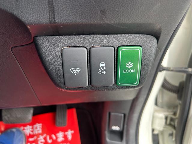 フィットハイブリッド ナビプレミアムセレクション パワーウィンドウ シートヒーター付 リヤカメラ HDDナビ オートライト ナビ・TV AUTOエアコン ETC車載器(28枚目)