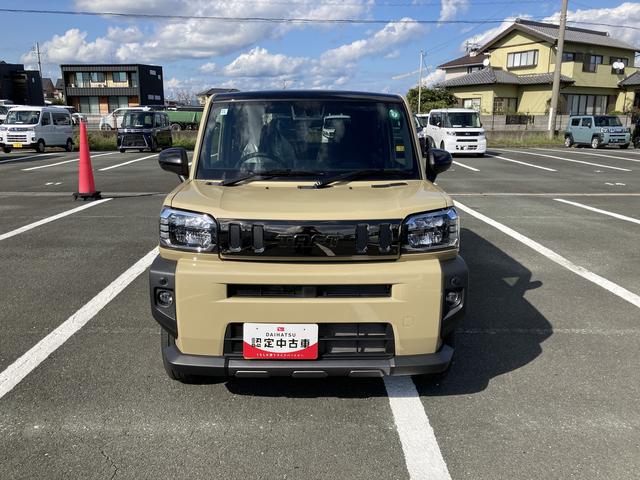 タフト Ｇ　ダーククロムベンチャー　ダークメッキドアアウターハンドル　１５インチアルミホイール　オートレベリング機能付フルＬＥＤヘッドランプ　ＬＥＤフォグランプ　本革巻ステアリングホイール　本革巻インパネセンターシフト（2枚目）