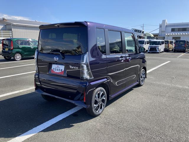 タント カスタムＸ　１４インチアルミホイール　大型エアロバンパー　フルＬＥＤヘッドランプ　オート格納式カラードドアミラー　両側パワースライドドア　キーフリーシステム　プッシュボタンスタート（8枚目）