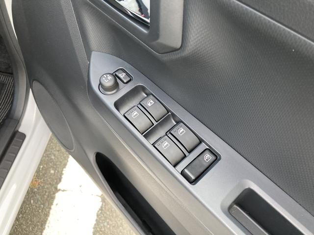 ミライース Ｘ　ＳＡＩＩＩ　１４インチフルホイールキャップ　ＬＥＤヘッドランプ　電動格納式（カラード）ドアミラー　自発光式デジタルメーターブルーイルミネーションメーター　マニュアルエアコン（ダイヤル式）　キーレスエントリー（18枚目）