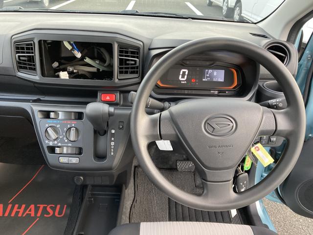 ミライース Ｌ　ＳＡＩＩＩ　１３インチフルホイールキャップ　マルチリフレクターハロゲンヘッドランプ　可倒式ドアミラー　自発光式デジタルメーターアンバーイルミネーションメーター　マニュアルエアコン（ダイヤル式）　キーレスエントリー（16枚目）