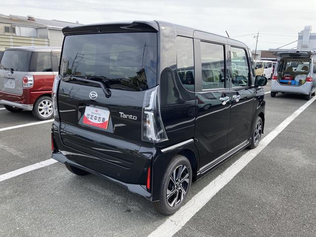 タント カスタムＸ　１４インチアルミホイール　大型エアロバンパー　フルＬＥＤヘッドランプ　オート格納式カラードドアミラー　両側パワースライドドア　キーフリーシステム　プッシュボタンスタート（8枚目）