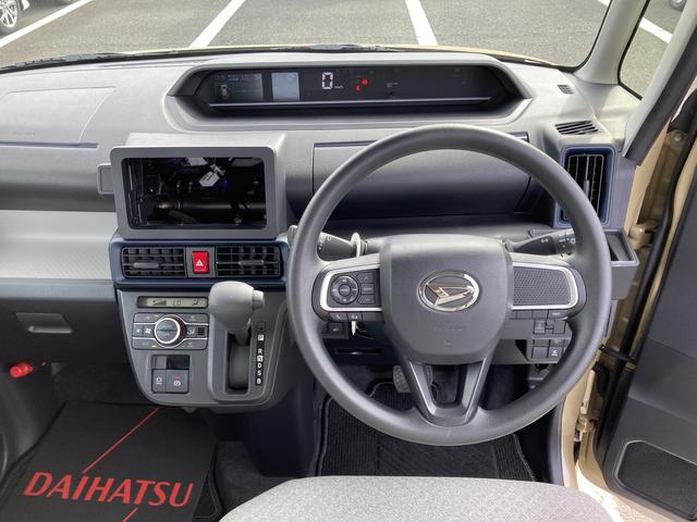 タント Ｘ　１４インチフルホイールキャップ　フルＬＥＤヘッドランプ　オート格納式カラードドアミラー　左側パワースライドドア　ＴＦＴカラーマルチインフォメーションディスプレイ　フルファブリックシート（16枚目）