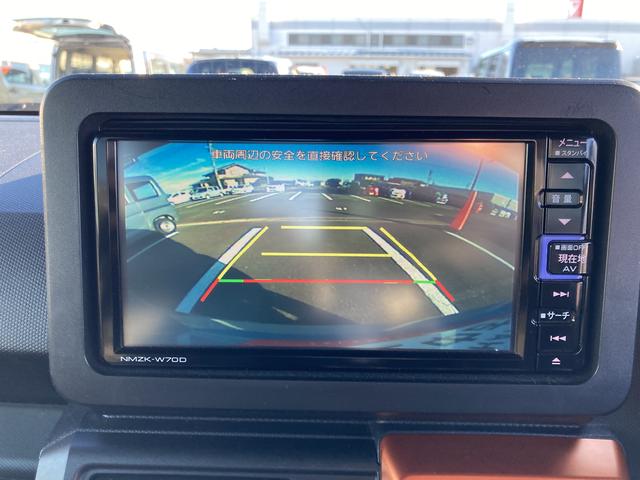 タフト Gターボ 15インチアルミホイール オートレベリング機能付フルLEDヘッドランプ LEDフォグランプ 本革巻ステアリングホイール 本革巻インパネセンターシフト TFTカラーマルチインフォメーションディスプレイ(11枚目)