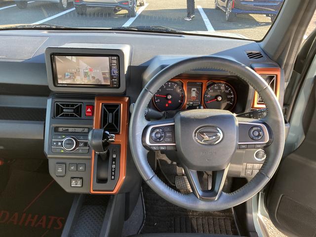 タフト Gターボ 15インチアルミホイール オートレベリング機能付フルLEDヘッドランプ LEDフォグランプ 本革巻ステアリングホイール 本革巻インパネセンターシフト TFTカラーマルチインフォメーションディスプレイ(16枚目)