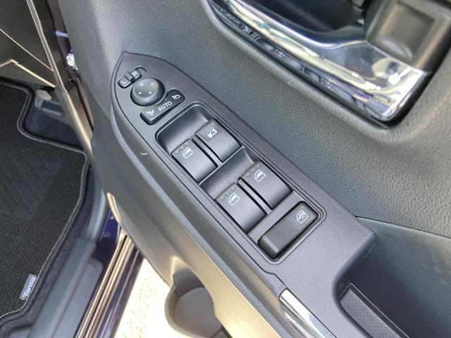 タント カスタムＸ　１４インチアルミホイール　大型エアロバンパー　フルＬＥＤヘッドランプ　オート格納式カラードドアミラー　両側パワースライドドア　キーフリーシステム　プッシュボタンスタート（18枚目）