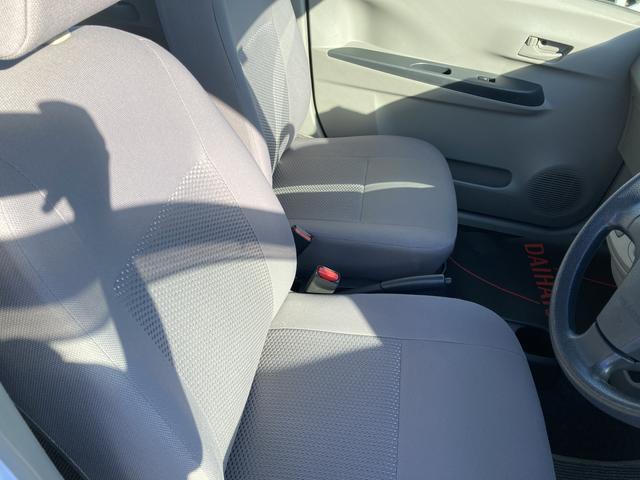 ミライース Ｌ　ＳＡ　フルホイールキャップ　マニュアルエアコン（ダイヤル式）　集中ドアロック　ハロゲンヘッドライト　パワーウィンドウ　可変等式ドアミラー（13枚目）