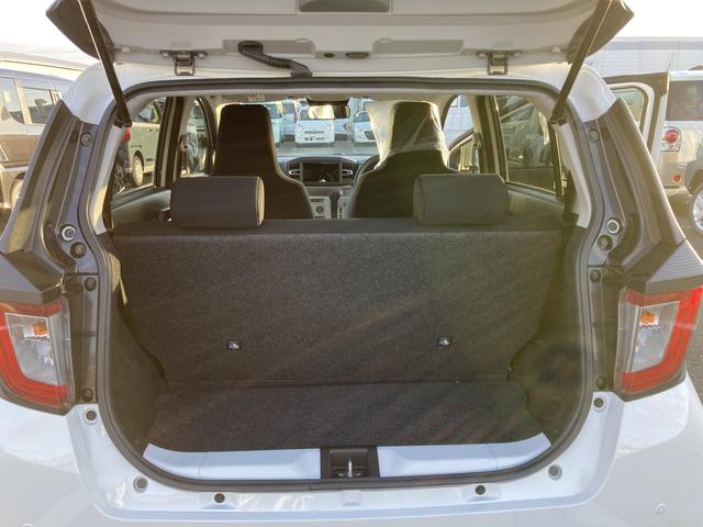 ミライース Ｘ　ＳＡＩＩＩ　１４インチフルホイールキャップ　ＬＥＤヘッドランプ　電動格納式（カラード）ドアミラー　自発光式デジタルメーターブルーイルミネーションメーター　マニュアルエアコン（ダイヤル式）　キーレスエントリー（12枚目）