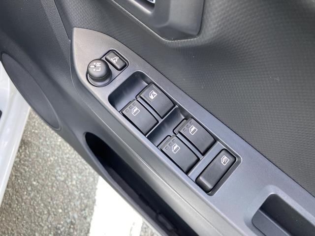 ミライース Ｘ　ＳＡＩＩＩ　１４インチフルホイールキャップ　ＬＥＤヘッドランプ　電動格納式（カラード）ドアミラー　自発光式デジタルメーターブルーイルミネーションメーター　マニュアルエアコン（ダイヤル式）　キーレスエントリー（18枚目）