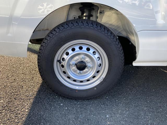 ハイゼットトラック スタンダード 4WD CVT スーパーUVカットガラス(フロントウィンドウ) プリントレザーシート表皮 マニュアルエアコン クリーンエアフィルター 電動式パワーステアリング(20枚目)