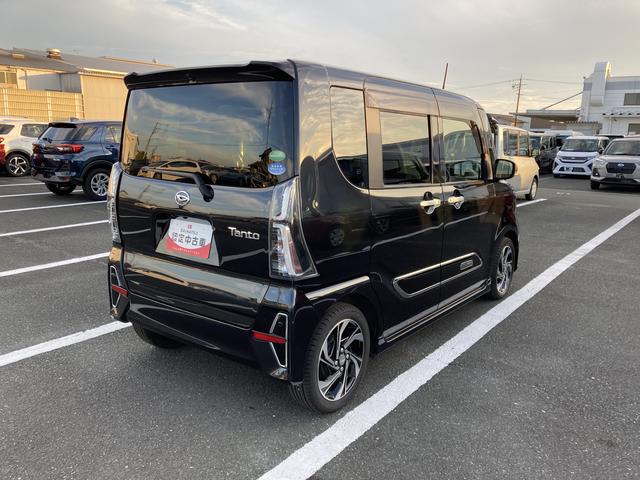 タント カスタムRSスタイルセレクション 15インチアルミホイール 大型エアロバンパー フルLEDヘッドランプ オート格納式カラードドアミラー 革巻ステアリングホイール 両側パワースライドドア(8枚目)