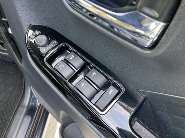 タント カスタムRSスタイルセレクション 15インチアルミホイール 大型エアロバンパー フルLEDヘッドランプ オート格納式カラードドアミラー 革巻ステアリングホイール 両側パワースライドドア(18枚目)