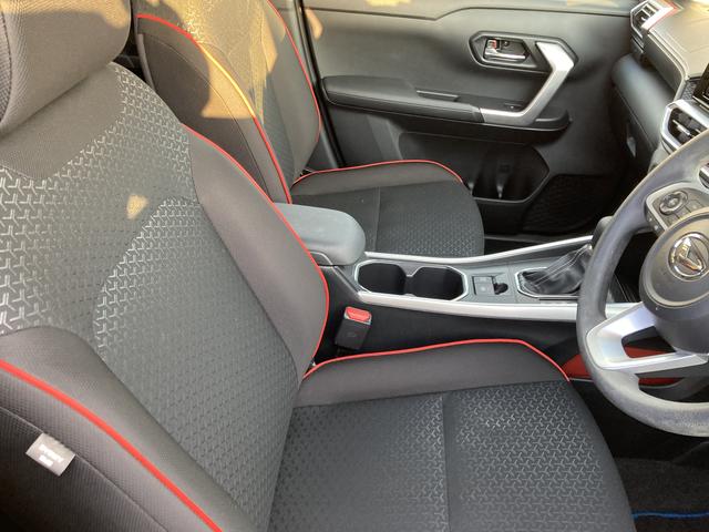 ロッキー X HEV 16インチアルミホイール フルLEDヘッドランプ ドアアウターハンドル(ボディ同色) オートエアコン(プッシュ式) UVカットガラス キーフリーシステム プッシュボタンスタート(13枚目)