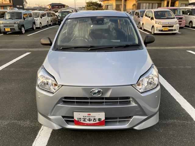 ミライース L SAIII 13インチフルホイールキャップ マルチリフレクターハロゲンヘッドランプ 可倒式ドアミラー 自発光式デジタルメーターアンバーイルミネーションメーター マニュアルエアコン(ダイヤル式) キーレスエントリー(2枚目)