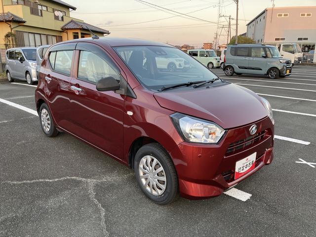 ミライース Ｌ　ＳＡＩＩＩ　１３インチフルホイールキャップ　マルチリフレクターハロゲンヘッドランプ　可倒式ドアミラー　自発光式デジタルメーターアンバーイルミネーションメーター　マニュアルエアコン（ダイヤル式）　キーレスエントリー（7枚目）