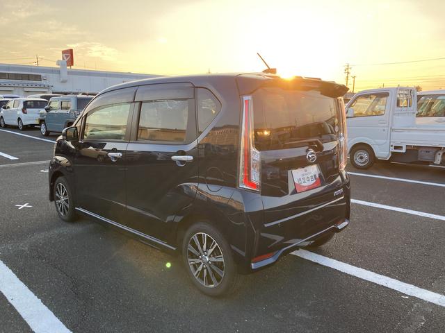 ムーヴ カスタム　ＸリミテッドＩＩ　ＳＡＩＩＩ　１４インチアルミホイール　ウレタンインパネセンターシフト　スーパーＵＶＩＲカットガラス（フロントドア）　ＬＥＤヘッドランプ　自発光式２眼メーター　ＴＦＴカラーマルチインフォメーションディスプレイ（9枚目）