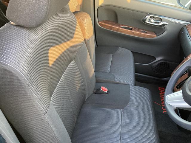 ムーヴ カスタム　ＸリミテッドＩＩ　ＳＡＩＩＩ　１４インチアルミホイール　ウレタンインパネセンターシフト　スーパーＵＶＩＲカットガラス（フロントドア）　ＬＥＤヘッドランプ　自発光式２眼メーター　ＴＦＴカラーマルチインフォメーションディスプレイ（13枚目）