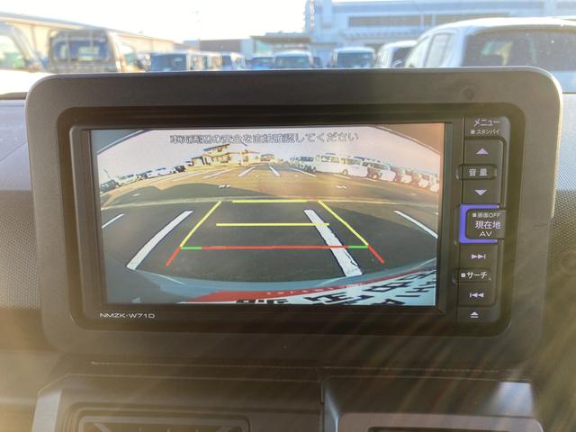 タフト Gターボ クロムベンチャー 15インチアルミホイール(シルバー塗装) オートレベリング機能付フルLEDヘッドランプ LEDフォグランプ 本革巻ステアリングホイール 本革巻インパネセンターシフト(11枚目)