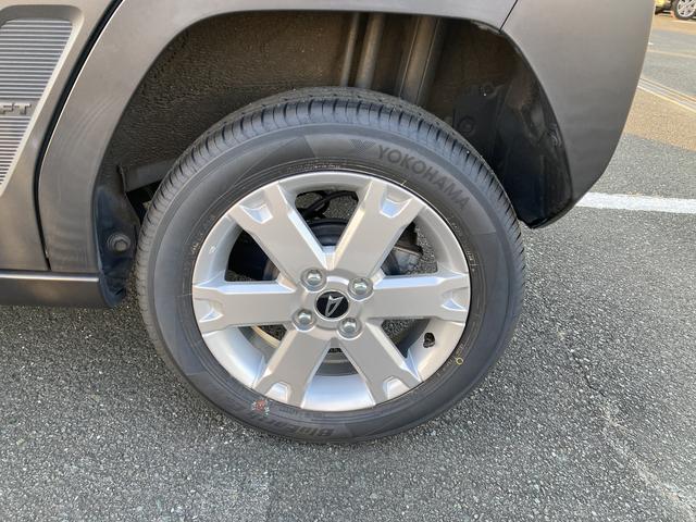 タフト Gターボ クロムベンチャー 15インチアルミホイール(シルバー塗装) オートレベリング機能付フルLEDヘッドランプ LEDフォグランプ 本革巻ステアリングホイール 本革巻インパネセンターシフト(20枚目)