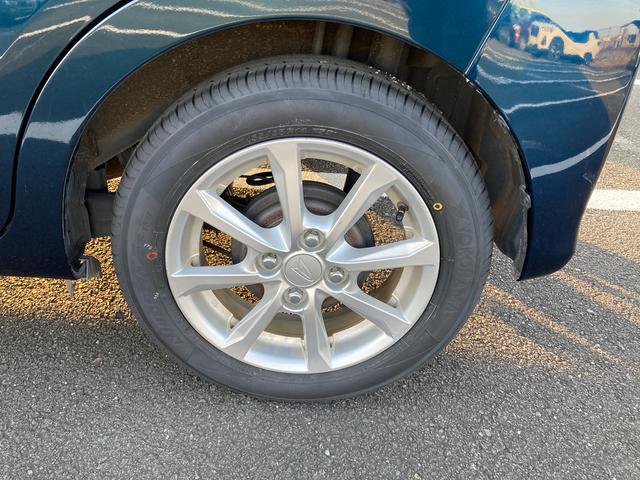 ムーヴ ＸリミテッドＩＩ　ＳＡＩＩＩ　ＬＥＤヘッドランプ　ブラックインテリアパック　１４インチアルミホイール　スーパーＵＶＩＲカットガラス　キーフリーシステム　オートエアコン（プッシュ式）（20枚目）