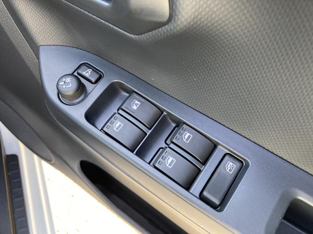 ミライース Ｘ　ＳＡＩＩＩ　１４インチフルホイールキャップ　ＬＥＤヘッドランプ　電動格納式（カラード）ドアミラー　自発光式デジタルメーターブルーイルミネーションメーター　マニュアルエアコン（ダイヤル式）　キーレスエントリー（18枚目）