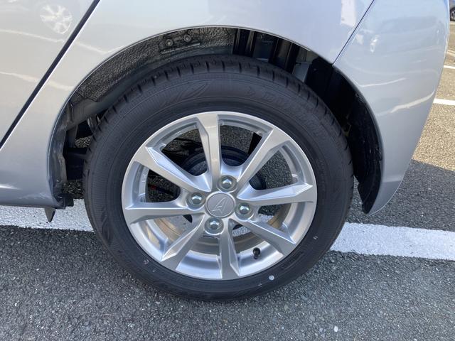 ミライース Ｇ　ＳＡＩＩＩ　１４インチアルミホイール　ＬＥＤヘッドランプ　オート格納式カラードドアミラー　自発光式デジタルメーターブルーイルミネーションメーター　オートエアコン（プッシュ式）　キーフリーシステム（20枚目）