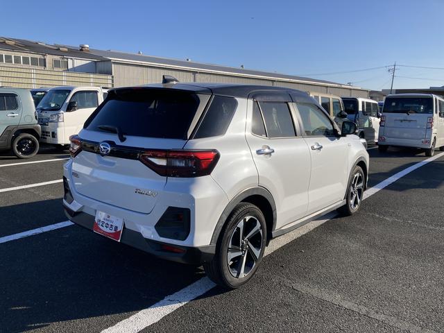 ロッキー プレミアムＧ　ＨＥＶ　１７インチアルミホイール　ＵＶＩＲカット遮音ガラス　フルＬＥＤヘッドランプ　キーフリーシステム　革巻きステアリングホイール　本革シフトノブ　アクティブマルチインフォメーションメーター（8枚目）