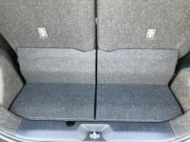 タント カスタムRSスタイルセレクション 15インチアルミホイール キーフリーシステム プッシュボタンスタート オートエアコン(プッシュ式) フルLEDヘッドランプ オート格納式カラードドアミラー 本革巻ステアリングホイール(19枚目)