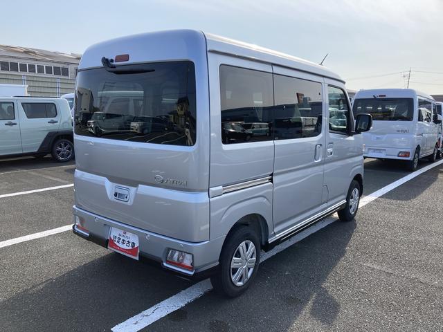 ���[�ԑO�ɂ́A�@��P�Q�����_�������̓_�������{�������܂��B�v���̐����X�^�b�t���_��������̂ŁA���S���Ē��ÎԂɂ���肢�������܂��B