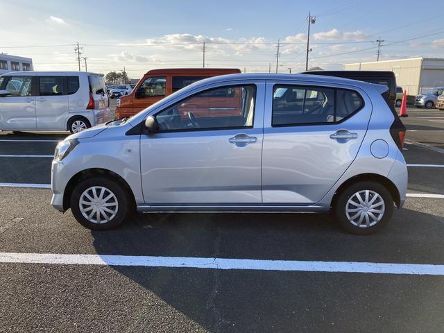 ミライース Ｌ　ＳＡＩＩＩ　１３インチフルホイールキャップ　マルチリフレクターハロゲンヘッドランプ　可倒式ドアミラー　自発光式デジタルメーターアンバーイルミネーションメーター　マニュアルエアコン（ダイヤル式）　キーレスエントリー（4枚目）