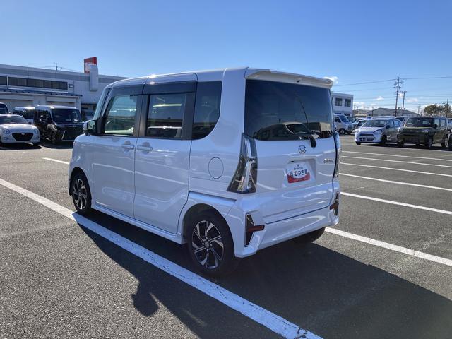 タント カスタムＸ　１４インチアルミホイール　大型エアロバンパー　フルＬＥＤヘッドランプ　オート格納式カラードドアミラー　両側パワースライドドア　キーフリーシステム　プッシュボタンスタート（9枚目）