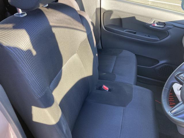 �É��_�C�n�c�ł́A��R�O�O��̖L�x�ȍ݌ɂ���A���q�l�Ƀs�b�^���̒��ÎԂ����I�т��������܂��B