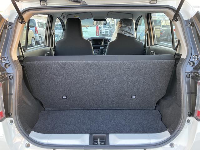 ミライース Ｌ　ＳＡＩＩＩ　１３インチフルホイールキャップ　マルチリフレクターハロゲンヘッドランプ　可倒式ドアミラー　自発光式デジタルメーターアンバーイルミネーションメーター　マニュアルエアコン（ダイヤル式）　キーレスエントリー（12枚目）