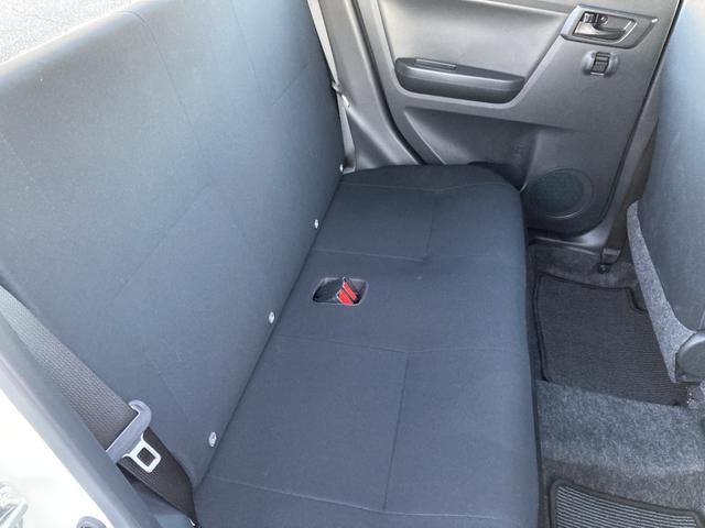 ミライース Ｌ　ＳＡＩＩＩ　１３インチフルホイールキャップ　マルチリフレクターハロゲンヘッドランプ　可倒式ドアミラー　自発光式デジタルメーターアンバーイルミネーションメーター　マニュアルエアコン（ダイヤル式）　キーレスエントリー（14枚目）