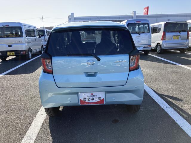 ミライース Ｘ　ＳＡＩＩＩ　１４インチフルホイールキャップ　ＬＥＤヘッドランプ　電動格納式（カラード）ドアミラー　自発光式デジタルメーターブルーイルミネーションメーター　マニュアルエアコン（ダイヤル式）　キーレスエントリー（3枚目）