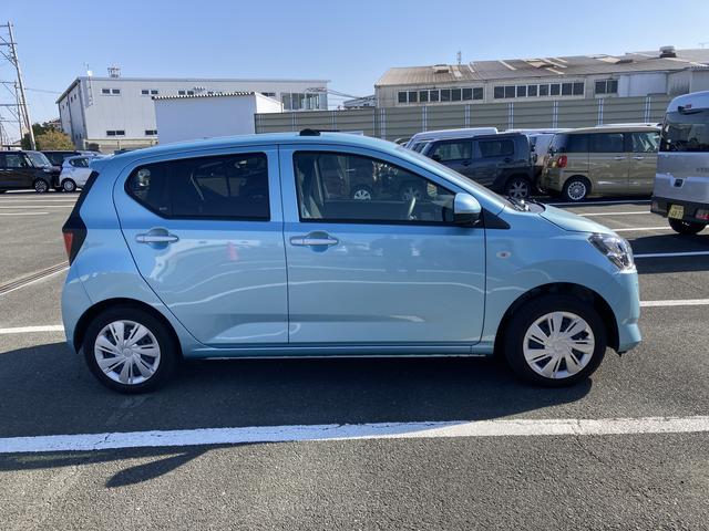 ミライース Ｘ　ＳＡＩＩＩ　１４インチフルホイールキャップ　ＬＥＤヘッドランプ　電動格納式（カラード）ドアミラー　自発光式デジタルメーターブルーイルミネーションメーター　マニュアルエアコン（ダイヤル式）　キーレスエントリー（5枚目）