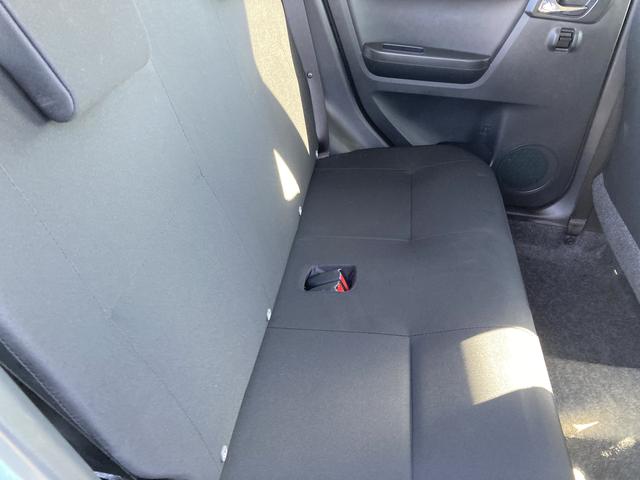 ミライース Ｘ　ＳＡＩＩＩ　１４インチフルホイールキャップ　ＬＥＤヘッドランプ　電動格納式（カラード）ドアミラー　自発光式デジタルメーターブルーイルミネーションメーター　マニュアルエアコン（ダイヤル式）　キーレスエントリー（14枚目）