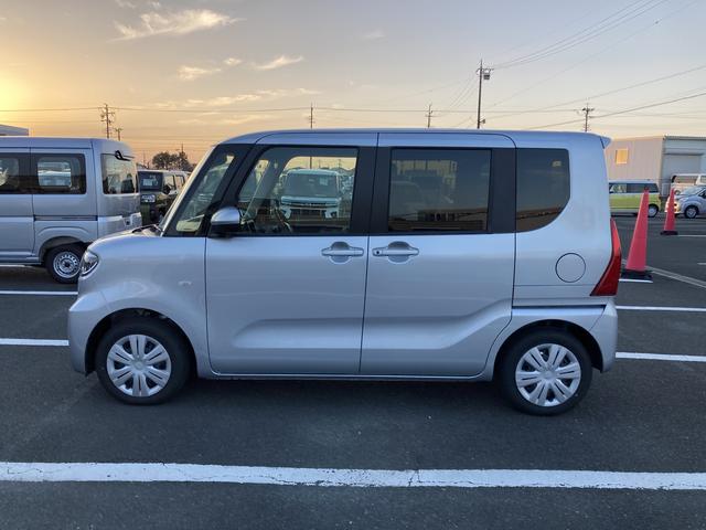 タント Ｘ　１４インチフルホイールキャップ　フルＬＥＤヘッドランプ　オート格納式カラードドアミラー　左側パワースライドドア　ＴＦＴカラーマルチインフォメーションディスプレイ　フルファブリックシート（4枚目）