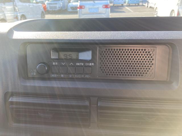 ハイゼットカーゴ ＤＸ　ＣＶＴ　撥水フルファブリックシート表皮　オーバーヘッドシェルフ　アッパートレイ　キーレスエントリー　ユースフルナット（３１ヶ所）（10枚目）