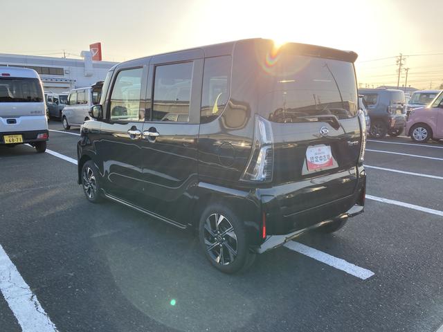 タント カスタムＸ　１４インチアルミホイール　大型エアロバンパー　フルＬＥＤヘッドランプ　オート格納式カラードドアミラー　両側パワースライドドア　キーフリーシステム　プッシュボタンスタート（9枚目）