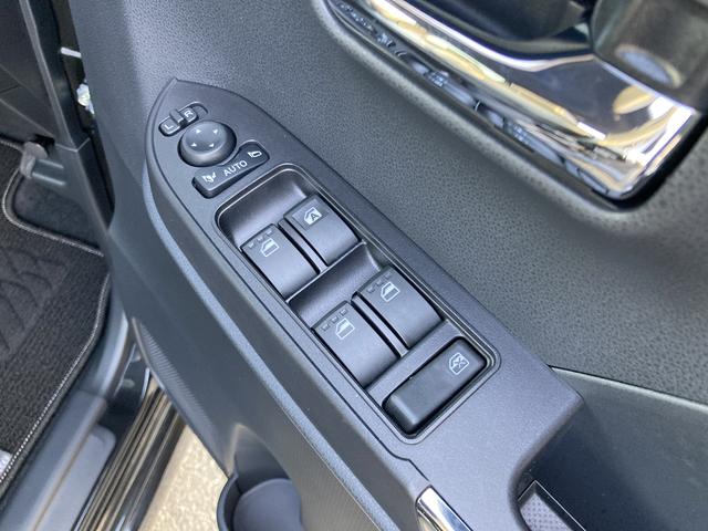 タント カスタムＸ　１４インチアルミホイール　大型エアロバンパー　フルＬＥＤヘッドランプ　オート格納式カラードドアミラー　両側パワースライドドア　キーフリーシステム　プッシュボタンスタート（18枚目）