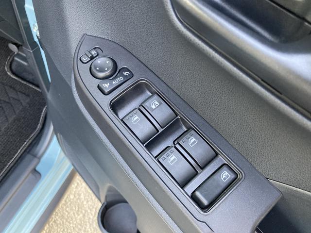 タント ファンクロス　１４インチアルミホイール　大型エアロバンパー　フルＬＥＤヘッドランプ　オート格納式カラードドアミラー　両側パワースライドドア　キーフリーシステム　プッシュボタンスタート（18枚目）