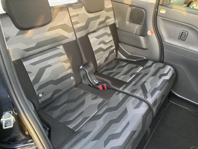 タント ファンクロス　１４インチアルミホイール　大型エアロバンパー　フルＬＥＤヘッドランプ　オート格納式カラードドアミラー　両側パワースライドドア　キーフリーシステム　プッシュボタンスタート（14枚目）